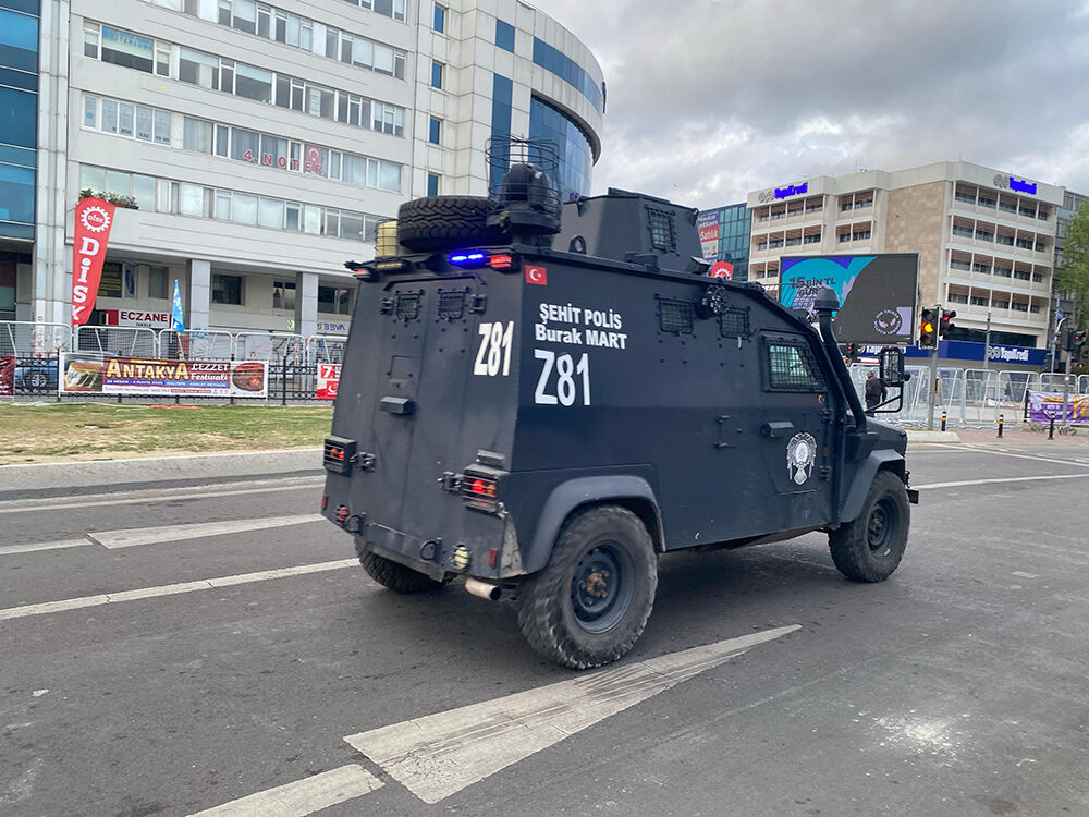 İstanbul'da 1 Mayıs önlemleri! Yollar kapatıldı, çok sayıda polis görev başında - 3. Resim