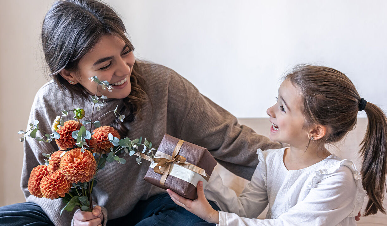 Anneler günü sözleri! Anneler günü hediyesi için kısa sözler... İşte püf noktalarıyla örnekler - 1. Resim
