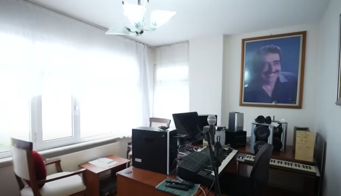 Bahçelievler'de 3 oda 1 salondan oluşan mütevazı evi gündem oldu! Bir bakan bir daha baktı Bahçelievler'de 3 oda 1 salondan oluşan mütevazı evi gündem oldu! Bir bakan bir daha baktı - 4. Resim