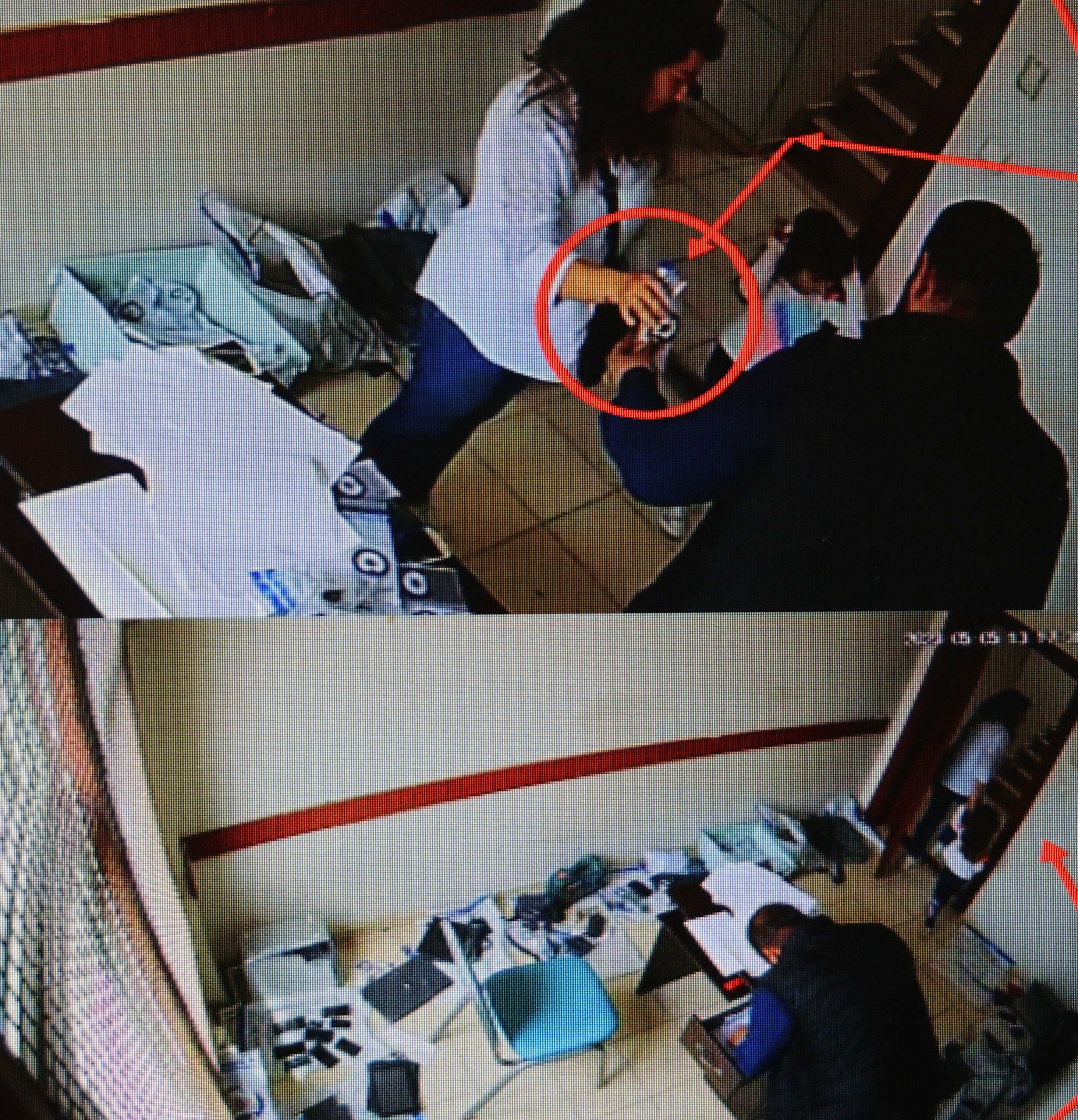 Depremde enkazdan çıkarılan altınları zimmetine geçiren polis ihraç edildi Depremde enkazdan çıkarılan altınları zimmetine geçiren polis ihraç edildi - 3. Resim