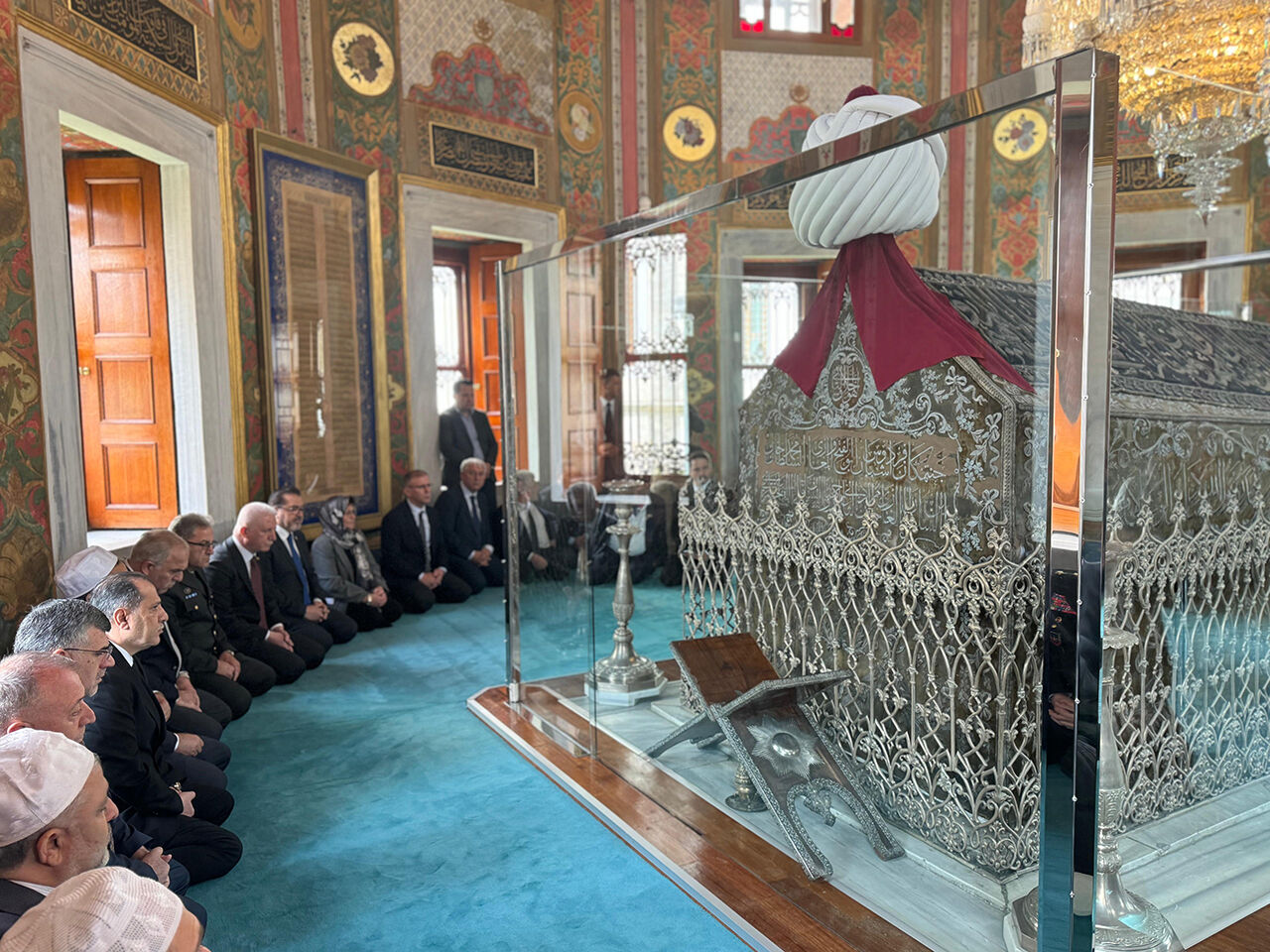 Fatih Sultan Mehmed unutulmadı! Vefat yıldönümünde dualarla anıldı Fatih Sultan Mehmed unutulmadı! Vefat yıldönümünde dualarla anıldı - 1. Resim