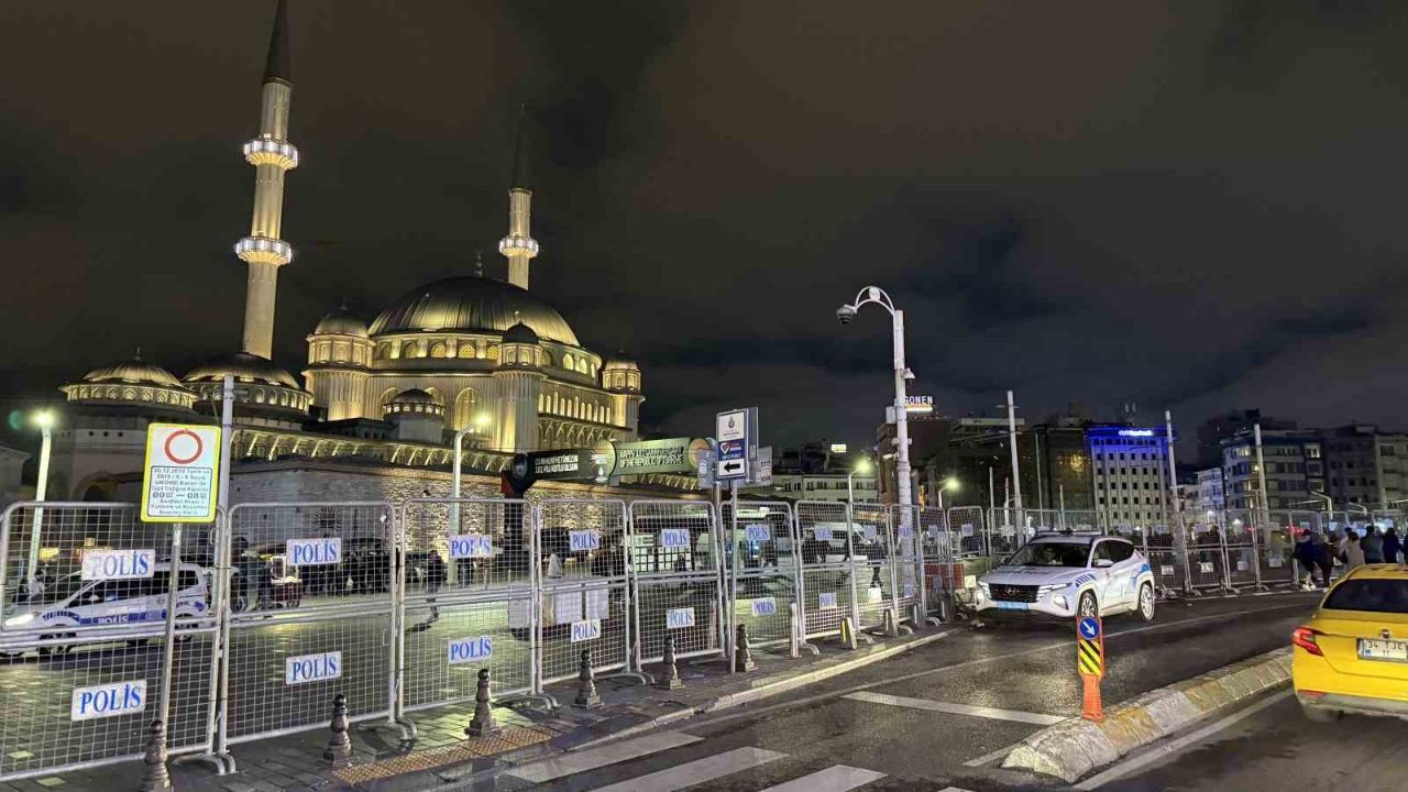 İstanbul'da 1 Mayıs provokasyonlarına ilişkin 6 kişi tutuklandı İstanbul'da 1 Mayıs provokasyonlarına ilişkin 6 kişi tutuklandı