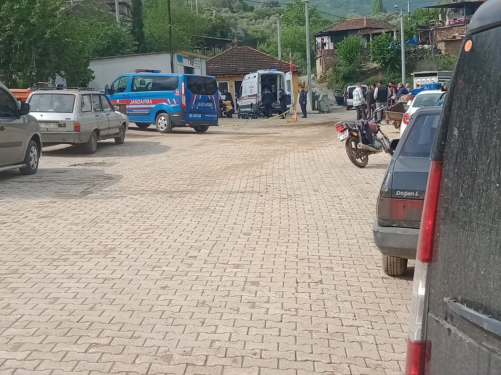 İzmir'de her yerde o şahıs aranıyor! 3 kişiyi yaralayıp kayıplara karıştı - 1. Resim