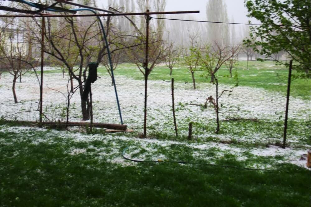 Mayıs ayında ceviz büyüklüğünde dolu! "82 yaşındayım, böyle yağış görmedim" - 1. Resim