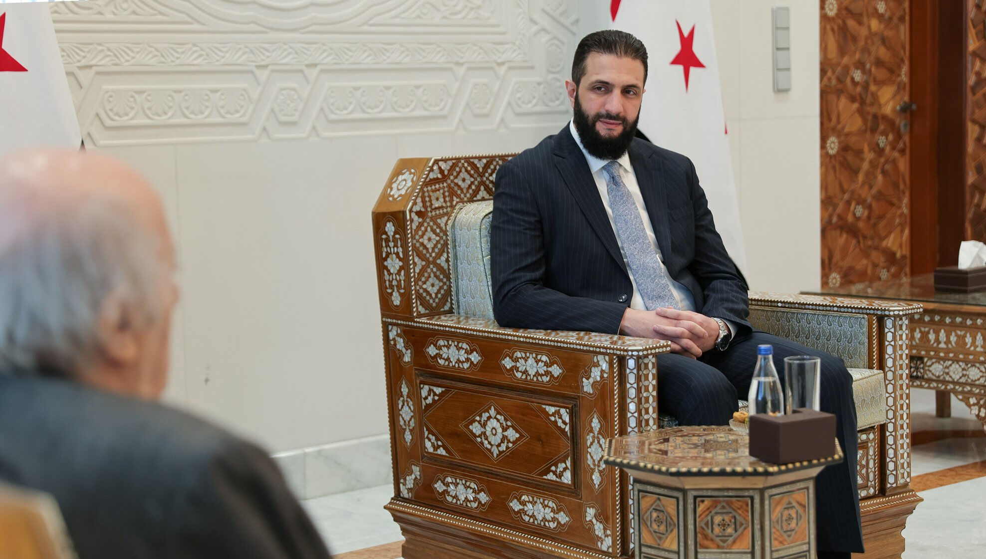 Suriye Cumhurbaşkanı Şara, Dürzi lider Canbolat ile görüştü - 2. Resim