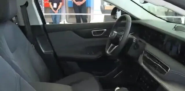 Togg T10F'in iç detayları görüntülendi! TEKNOFEST'te görücüye çıktı - 2. Resim