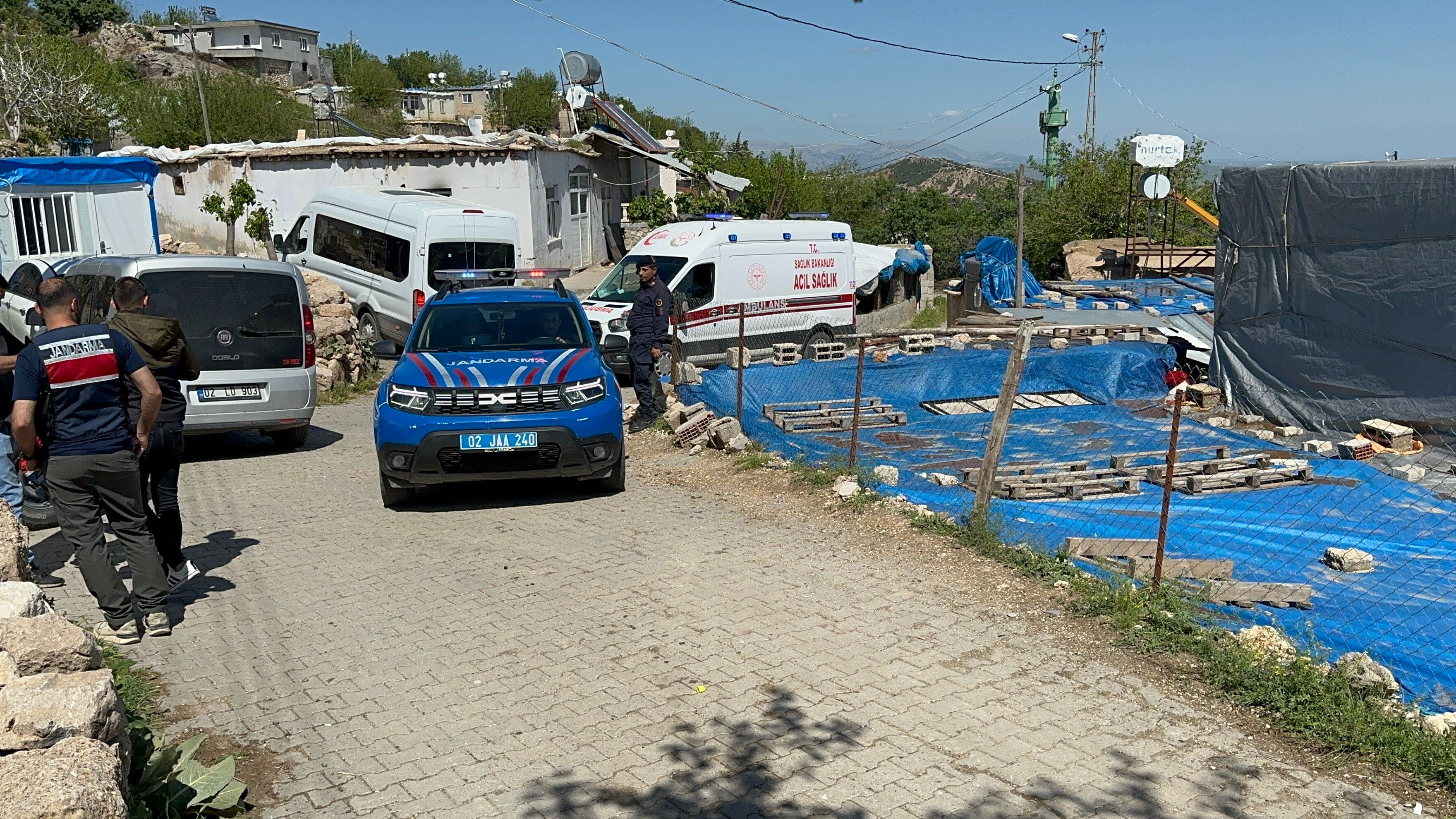 Adıyaman'da husumetli aileler birbirine girdi: 5 yaralı, 15 gözaltı - 2. Resim