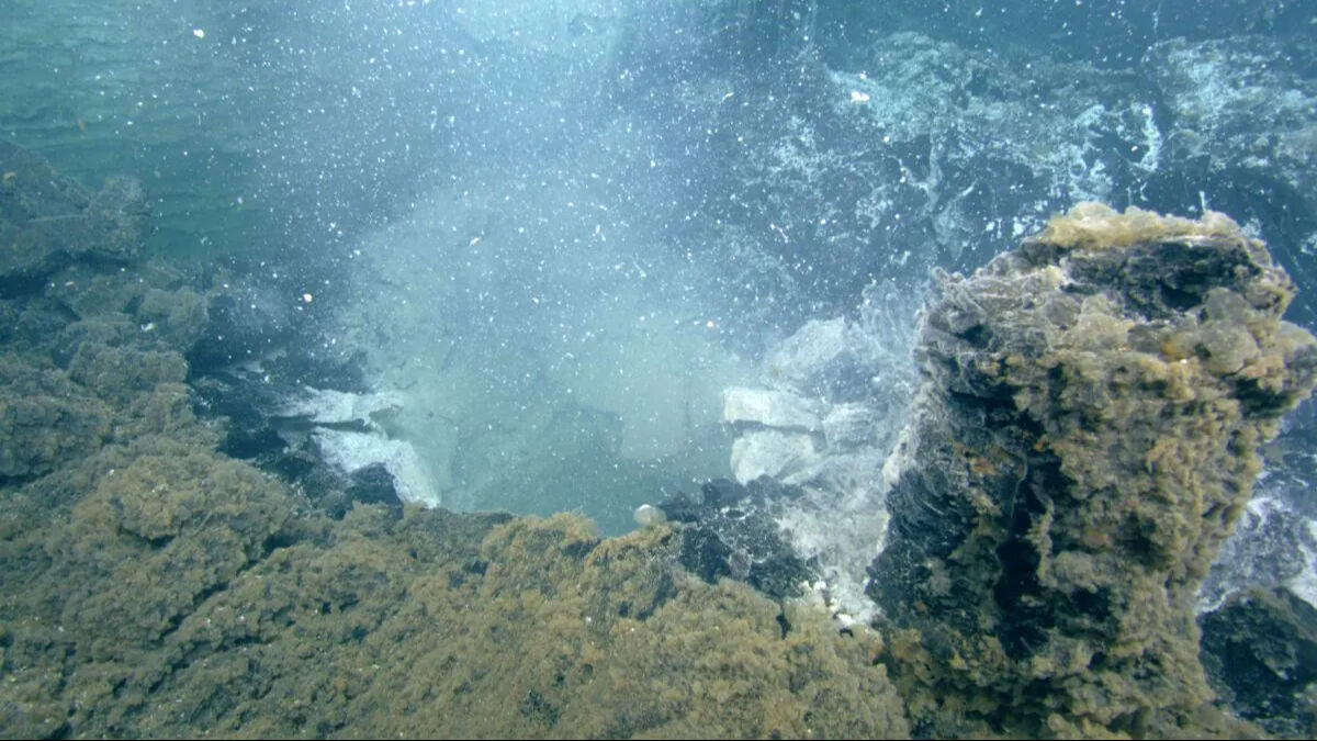 Binlerce depreme neden olabilir! Bilim insanlarından Axial Seamount uyarısı: Denizin altındaki tehlike - 1. Resim