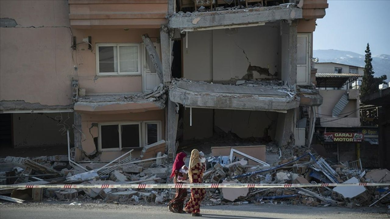 Büyük İstanbul depremi nasıl etkileyecek? "6,2 ile 7,2 arasında 30 kat enerji farkı var" Büyük İstanbul depremi nasıl etkileyecek? "6,2 ile 7,2 arasında 30 kat enerji farkı var"