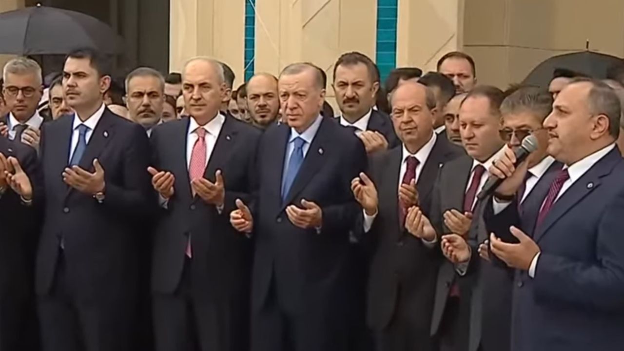 Cumhurbaşkanı Erdoğan KKTC Cumhurbaşkanlığı Binasını açtı: Bu topraklara bir mühür daha vurduk - Gündem