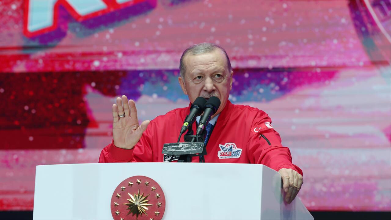 Cumhurbaşkanı Erdoğan, yurda dönüş yaptı - 1. Resim