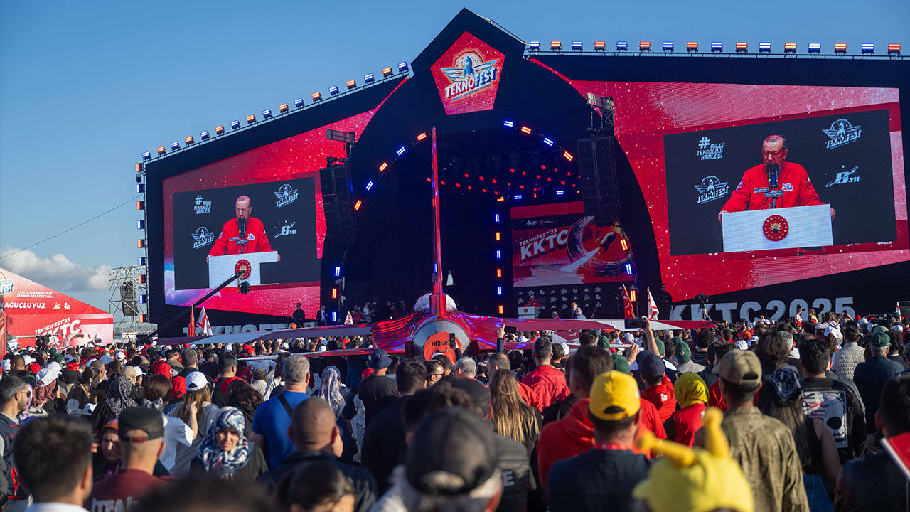 Cumhurbaşkanı Erdoğan'dan KKTC'de bölgesel aktörlere net mesaj: Biz burada ev sahibiyiz - 3. Resim