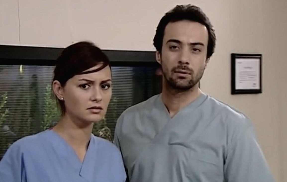 Doktorlar dizisinin unutulmaz üçlüsü yıllar sonra bir araya geldi! Yasemin Özilhan paylaştı Doktorlar dizisinin unutulmaz üçlüsü yıllar sonra bir araya geldi! Yasemin Özilhan paylaştı - 3. Resim