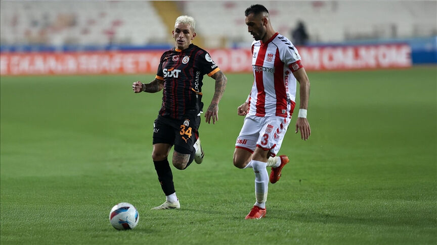 Galatasaray Sivasspor ilk 11'ler belli oldu mu? Maç kadrosu ve eksikler Galatasaray Sivasspor ilk 11'ler belli oldu mu? Maç kadrosu ve eksikler - 3. Resim