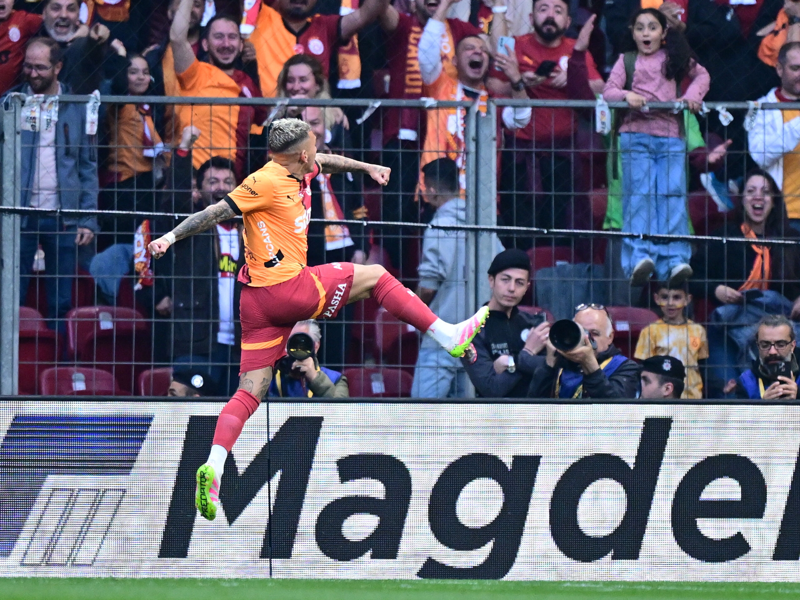 Nihat Kahveci: Galatasaray bunu da başardı - 2. Resim