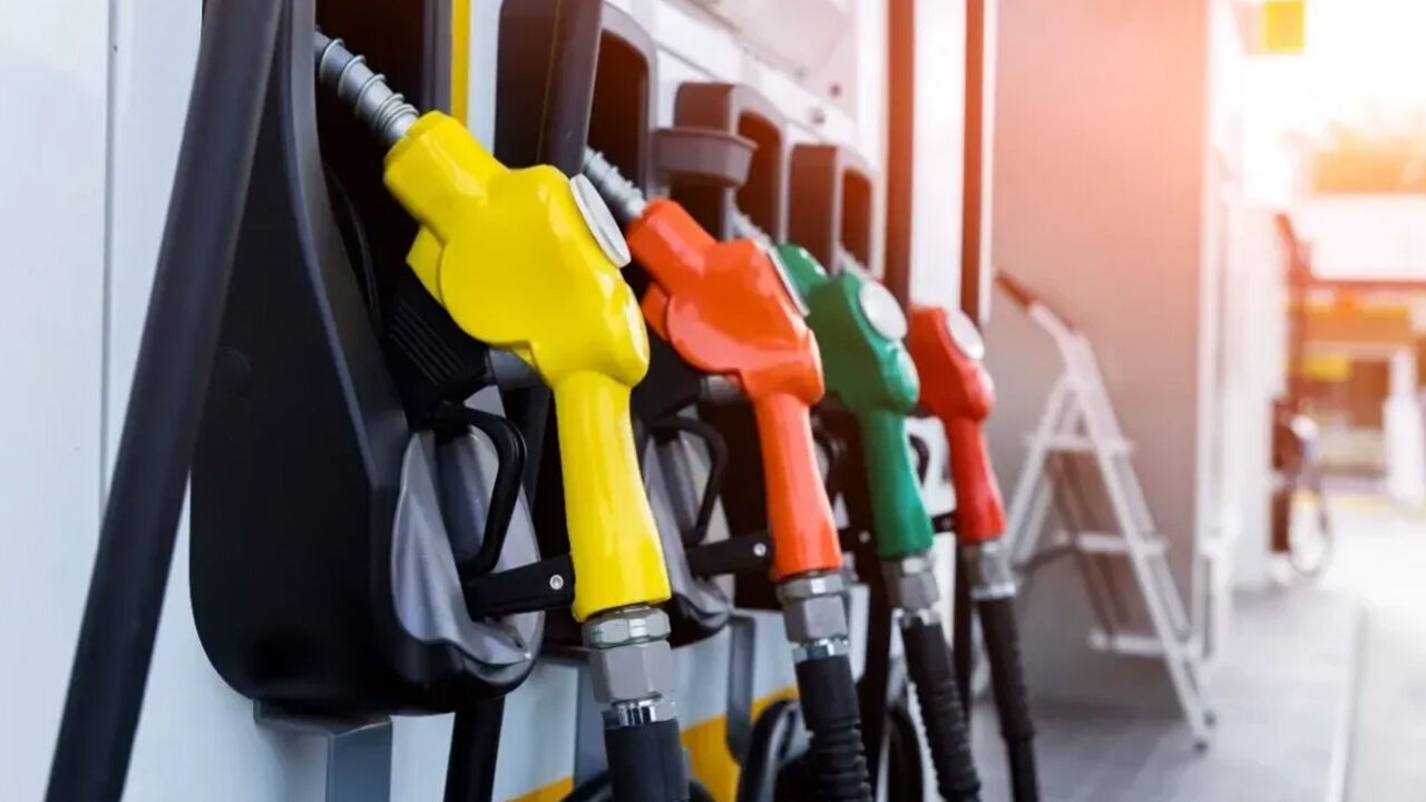 Petrol fiyatları son 4 yılın dibinde! Akaryakıta büyük indirim geliyor - 2. Resim