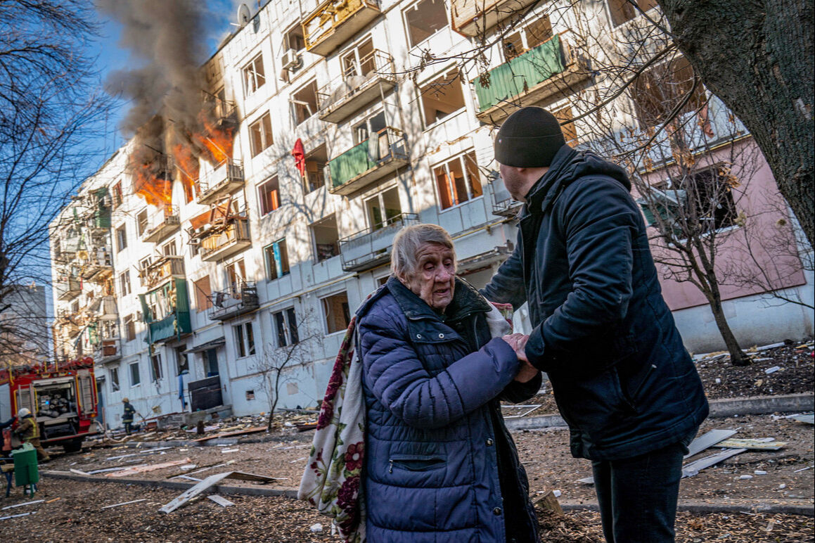 Rusya, Harkiv'e bomba yağdırdı! Çok sayıda yaralı var - 2. Resim