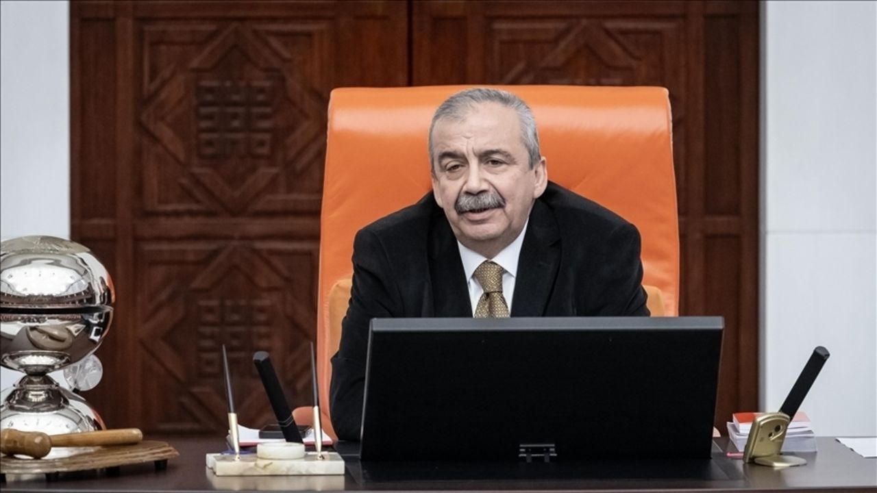 Sırrı Süreyya Önder öldü mü son dakika? Sırrı Süreyya Önder son durum Sırrı Süreyya Önder öldü mü son dakika? Sırrı Süreyya Önder son durum
