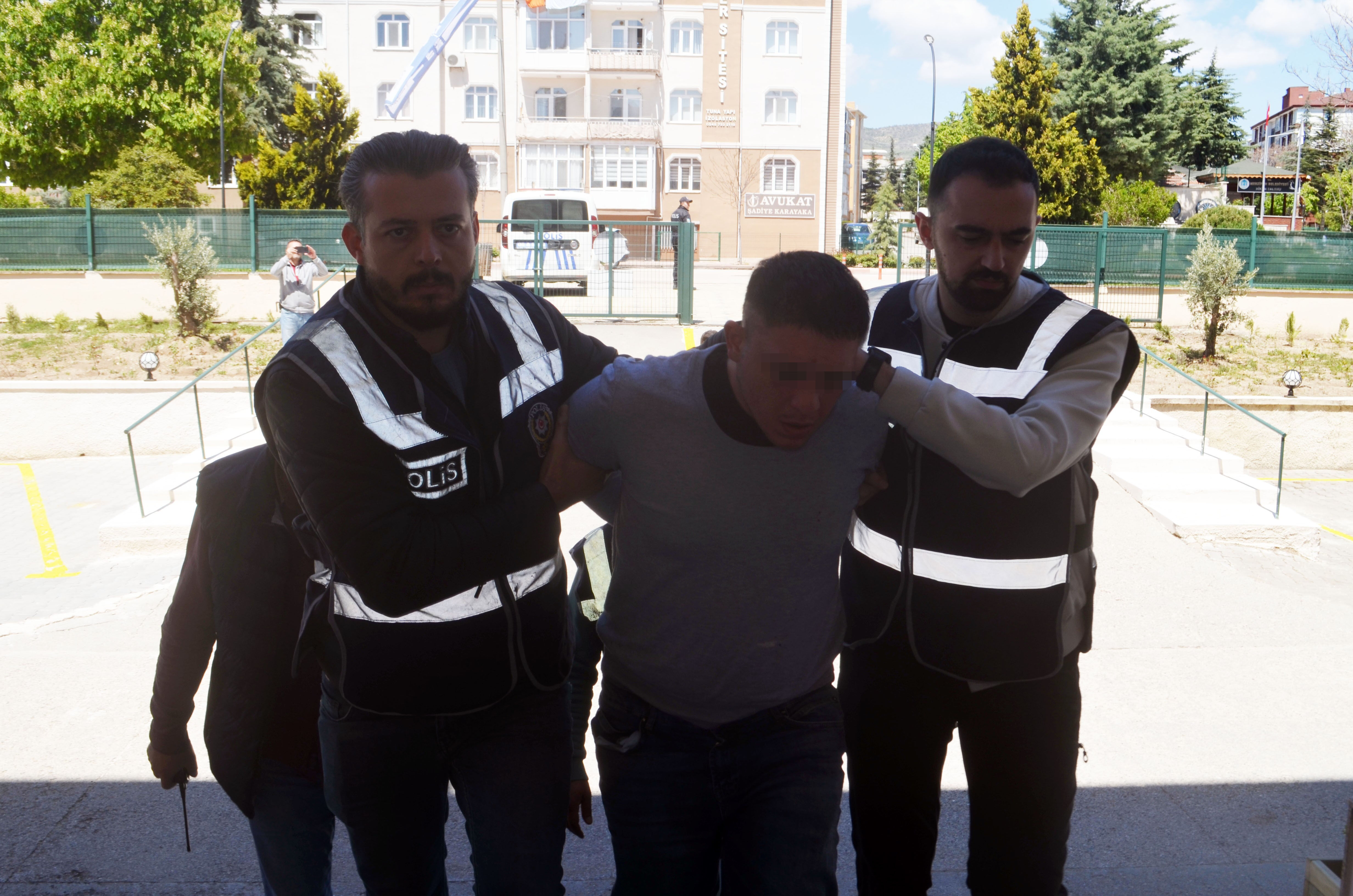 28 yaşındaki suç makinesi annesini katletti! Detaylar kahretti... - 1. Resim