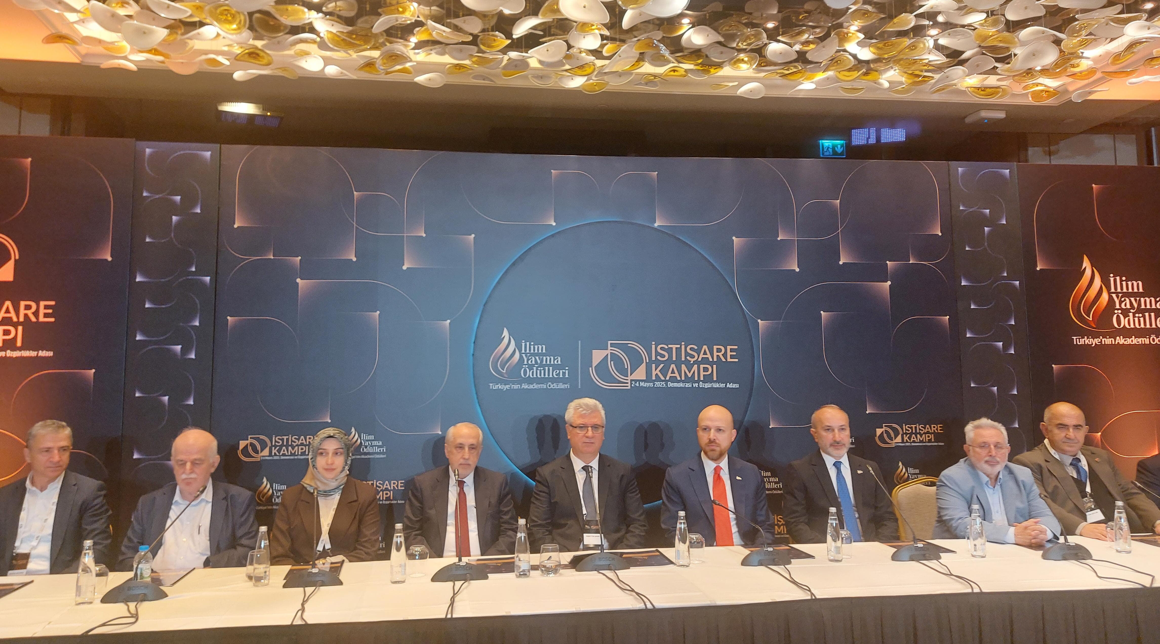 Akademisyenler hazırladı, Bilal Erdoğan Demokrasi Adası’ndan duyurdu: Sağlıkta Teknolojik İstiklal manifestosu! - 2. Resim