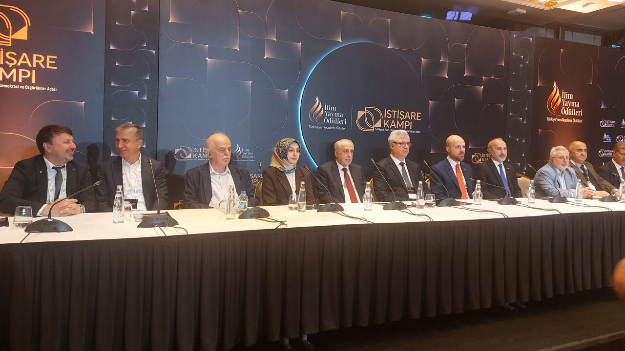 Akademisyenler hazırladı, Bilal Erdoğan Demokrasi Adası’ndan duyurdu: Sağlıkta Teknolojik İstiklal manifestosu! - 1. Resim