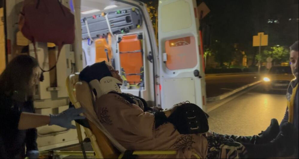 Bursa'da feci kaza! Kırmızı ışıkta geçen otomobil taksi ile çarpıştı, 7 kişi yaralandı - 2. Resim