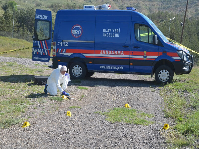 Jandarma'ya ateş açıp uzman çavuşu yaraladı! Suç makinesi yapmadığını bırakmamış - 2. Resim