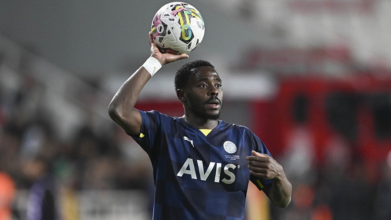 Osayi-Samuel yol ayrımında! 'Hayır' diyemeyeceği teklifle kapısını çaldılar - 1. Resim