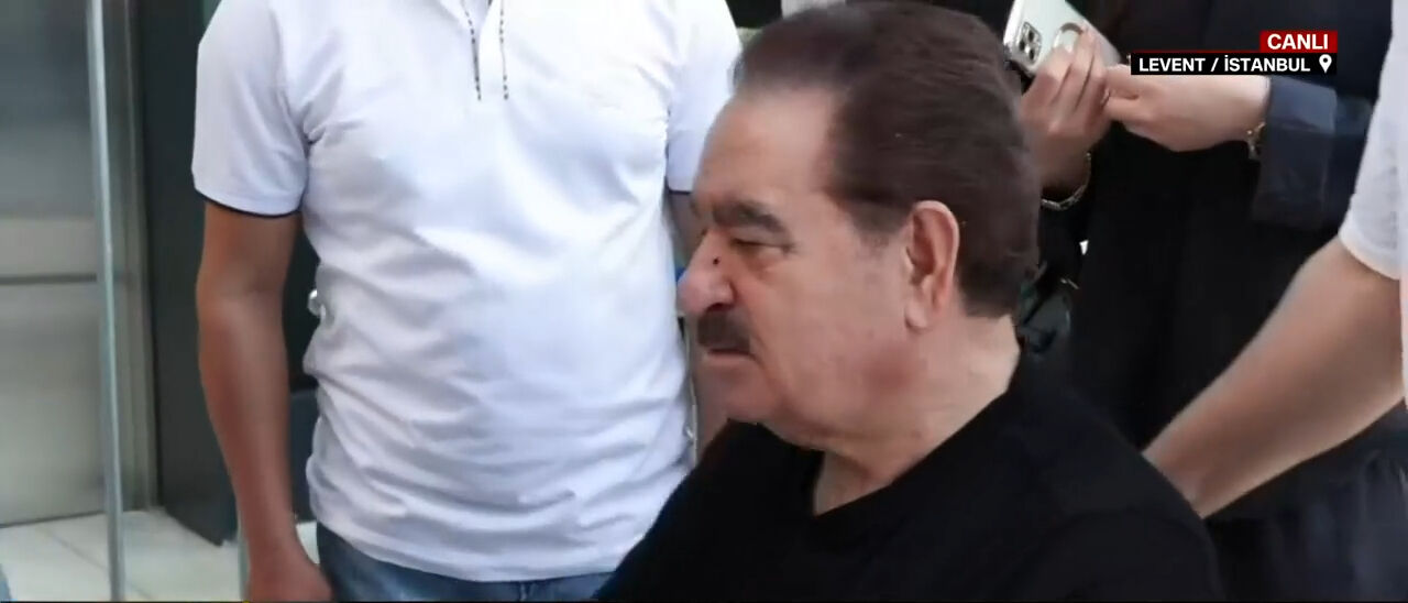 Sırrı Süreyya Önder'in cenaze törenine İbrahim Tatlıses de katıldı! Sırrı Süreyya Önder'in cenaze törenine İbrahim Tatlıses de katıldı!