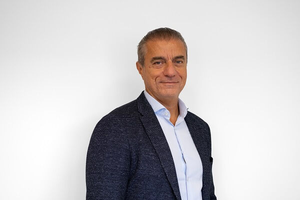 Türkiye’de yazılımcı çalıştırmak lüks oldu! Mühendislik ücretlerinde Çin ve Hindistan’ı solladık Türkiye’de yazılımcı çalıştırmak lüks oldu! Mühendislik ücretlerinde Çin ve Hindistan’ı solladık - 1. Resim