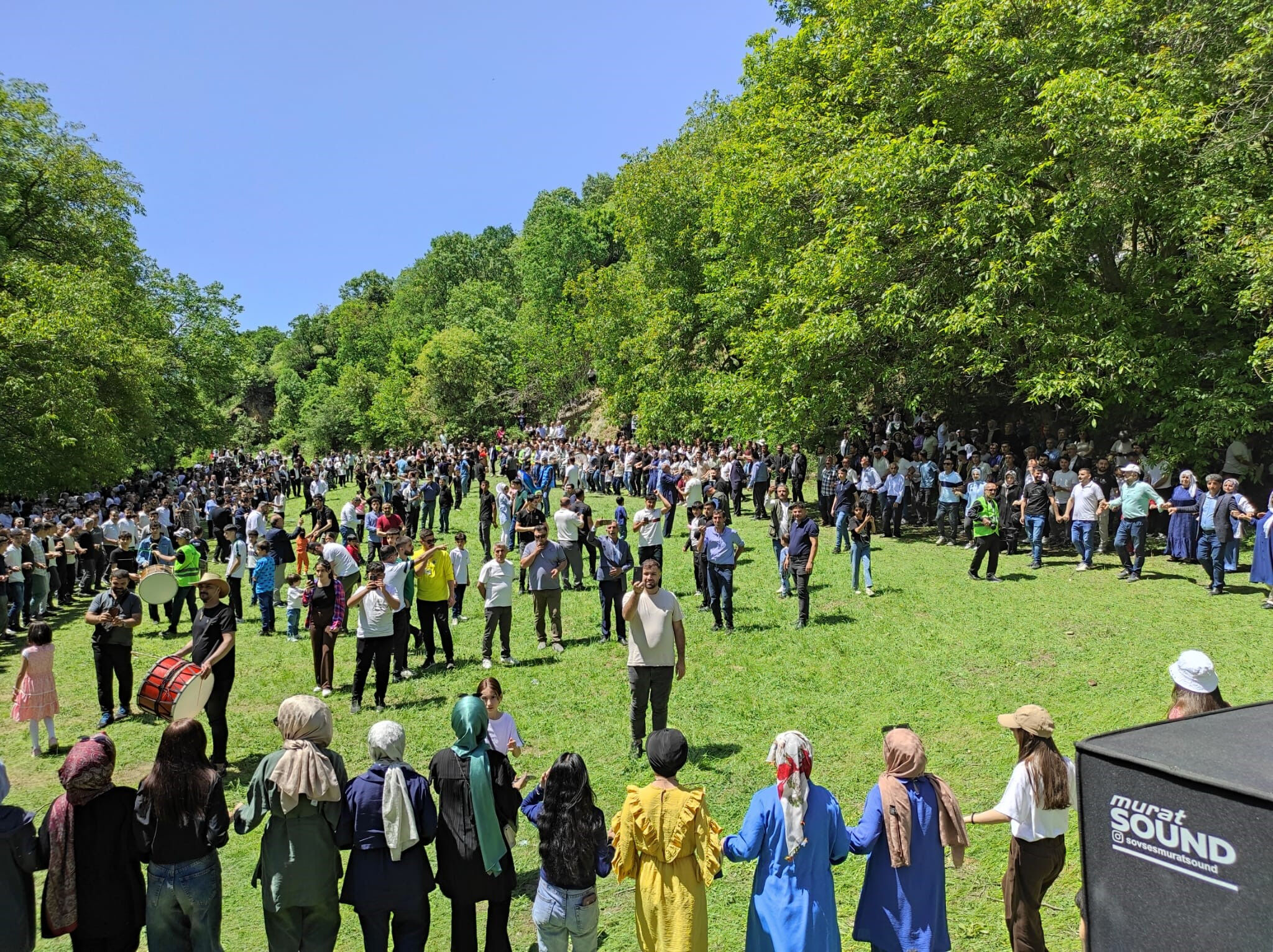 35 yılın ardından gelen kutlama! Bir zamanlar yasın hakim olduğu köyde şimdi festival var 35 yılın ardından gelen kutlama! Bir zamanlar yasın hakim olduğu köyde şimdi festival var - 1. Resim