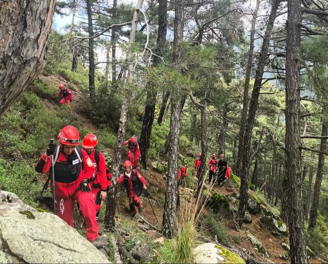 Denizli 70 yaşındaki dağcı Mevlüt Karademir'in acı sonunu konuşuyor: Öyle bir halde bulundu ki... Denizli 70 yaşındaki dağcı Mevlüt Karademir'in acı sonunu konuşuyor: Öyle bir halde bulundu ki... - 2. Resim