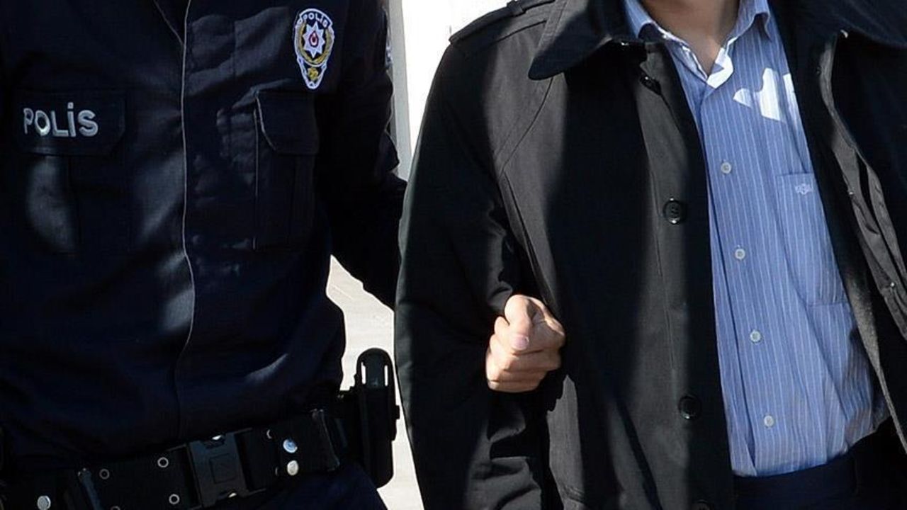 FETÖ'nün emniyet mahrem sorumlularıydı... Ankara merkezli operasyonlarla yakalandılar FETÖ'nün emniyet mahrem sorumlularıydı... Ankara merkezli operasyonlarla yakalandılar