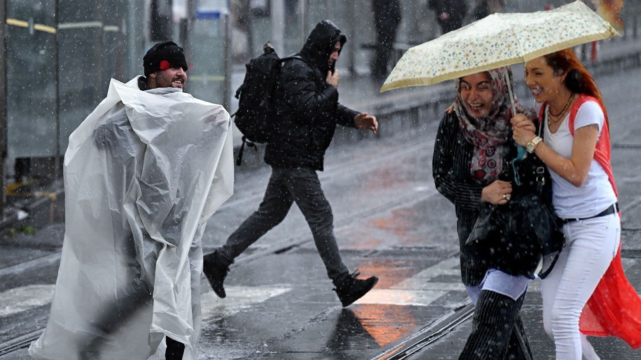 Meteoroloji tek tek duyurdu! 11 kent için sarı kodlu uyarı verildi, bu illerde yağış var Meteoroloji tek tek duyurdu! 11 kent için sarı kodlu uyarı verildi, bu illerde yağış var