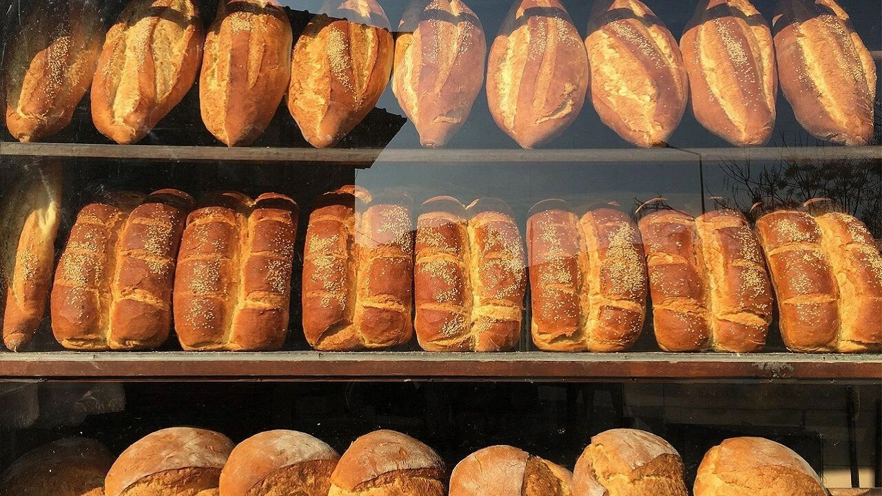 O ilimizde ekmeğe zam geldi! Gramajdaki artış dikkat çekti - 1. Resim