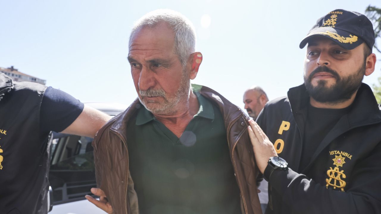 Özgür Özel'e saldıran Selçuk Tengioğlu'nun banka hesapları incelenecek! Saldırıyı para için mi yaptı? Özgür Özel'e saldıran Selçuk Tengioğlu'nun banka hesapları incelenecek! Saldırıyı para için mi yaptı?