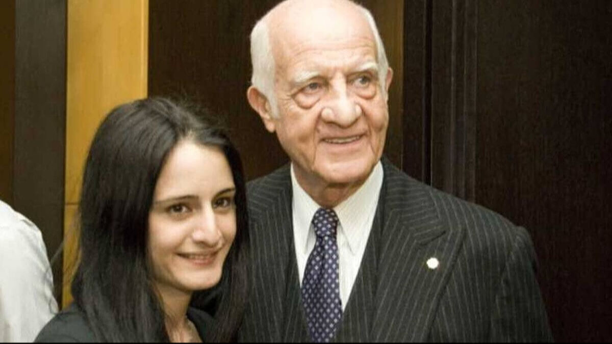 87'lik damat İnan Kıraç'a vasi atanmıştı: Kızı vazgeçmiyor! Bu kez avukatlara kafayı taktı 87'lik damat İnan Kıraç'a vasi atanmıştı: Kızı vazgeçmiyor! Bu kez avukatlara kafayı taktı - 1. Resim