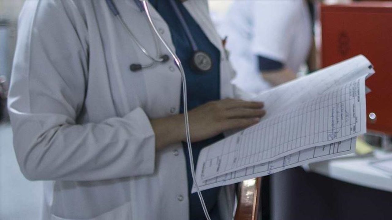 Aile Hekimi değişimi nereden, nasıl yapılır? Yeni uygulama bugün başlıyor, aile hekimi ikametgaha göre değişecek! Aile Hekimi değişimi nereden, nasıl yapılır? Yeni uygulama bugün başlıyor, aile hekimi ikametgaha göre değişecek!