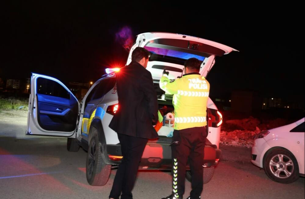 Alkollü sürücü 'dur' ihtarına uymadı! Yakalanınca 