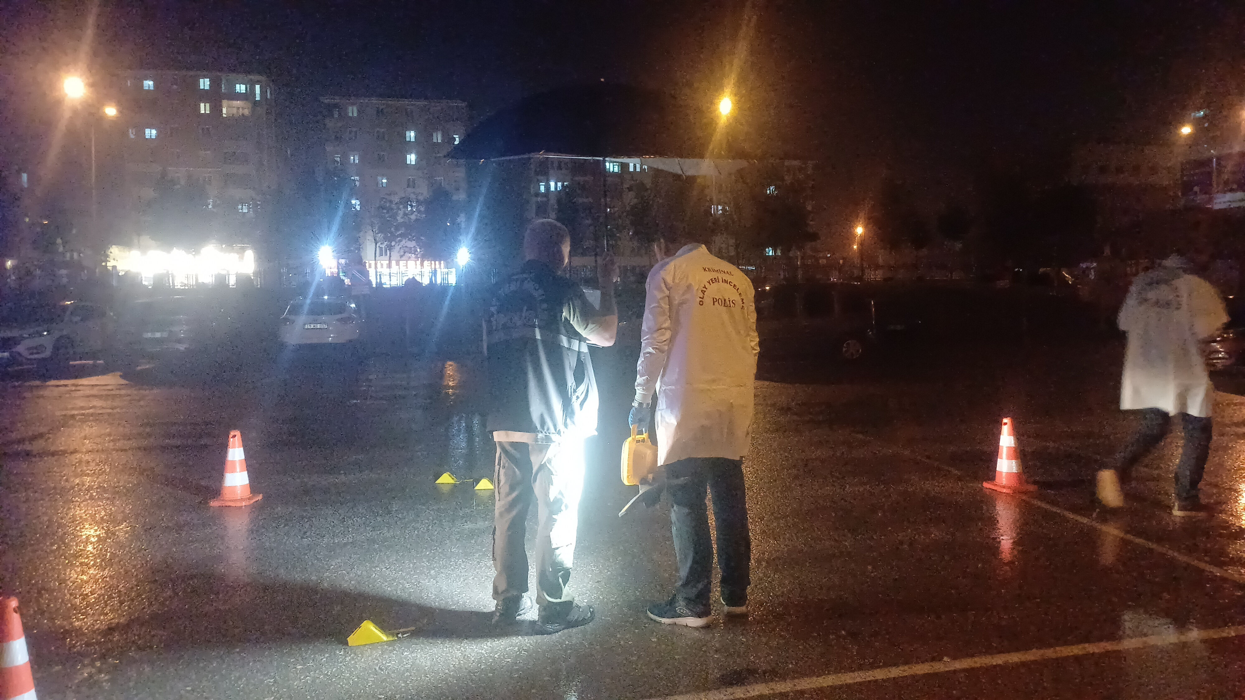 Dünürler birbirine girdi! Baba ve oğul vuruldu - 2. Resim