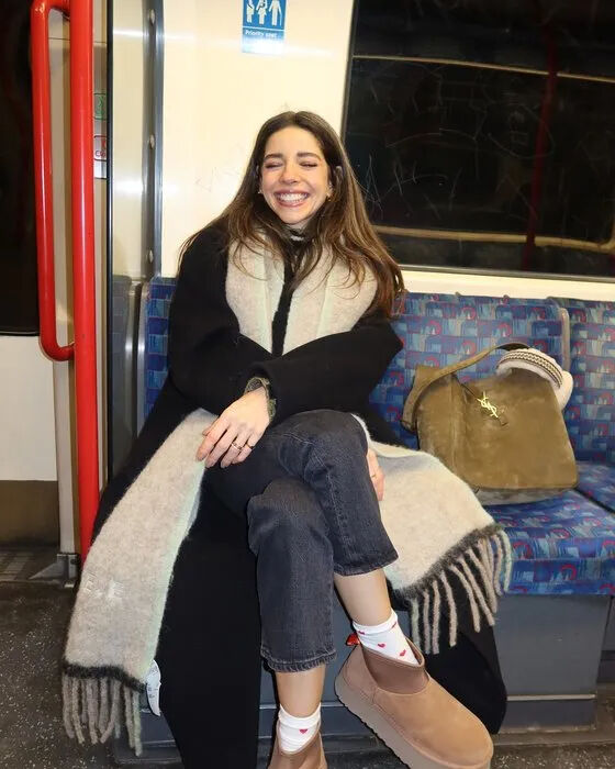 Elvin Levinler Dubai'ye gitti! Yediği üzümün fiyatını duyanlar kulaklarına inanamadı: Tepki gösterdi Elvin Levinler Dubai'ye gitti! Yediği üzümün fiyatını duyanlar kulaklarına inanamadı: Tepki gösterdi - 1. Resim