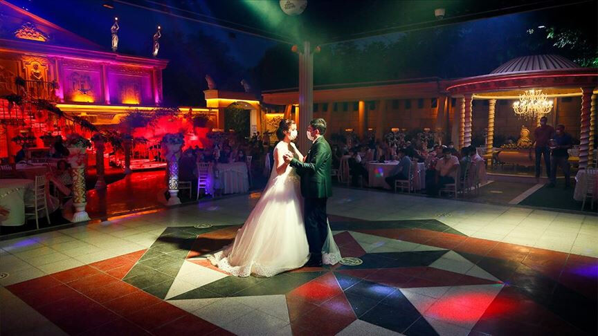 Evleneceklere kötü haber geldi: Damat halayı da cep yakacak! Bir şarkı yüzünden düğünler yarım kalabilir - 1. Resim