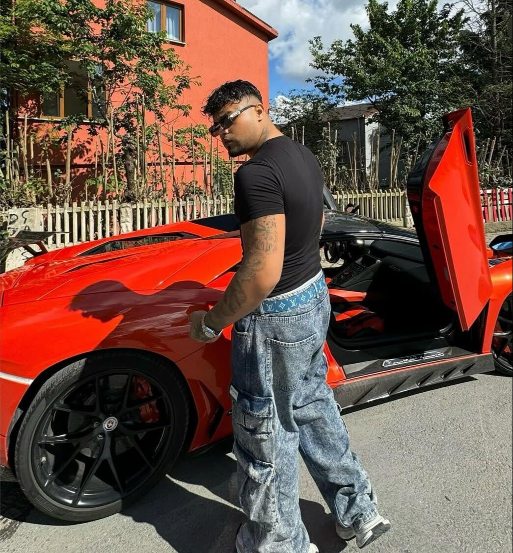 'Hav Hav Hav' şarkısıyla gündemdeydi...