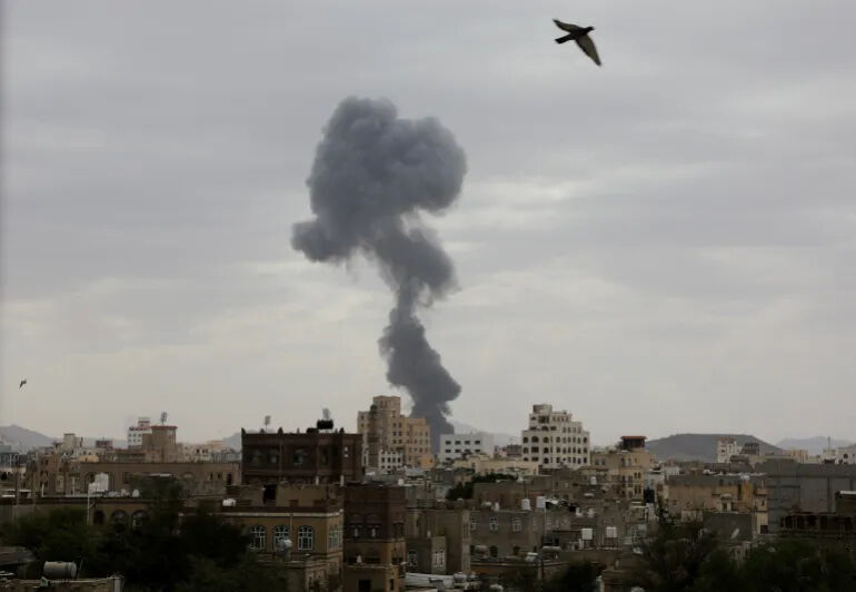 İsrail'den Yemen’e peş peşe saldırı! Sana Havalimanı vuruldu İsrail'den Yemen’e peş peşe saldırı! Sana Havalimanı vuruldu - 2. Resim