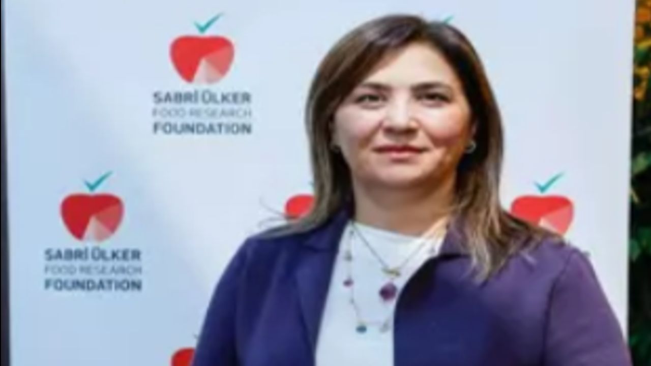 Sabri Ülker Vakfı, hekimlerin ardından eczacılar için de "Beslenme ve Beslenme İletişimi" programını başlattı Sabri Ülker Vakfı, hekimlerin ardından eczacılar için de "Beslenme ve Beslenme İletişimi" programını başlattı