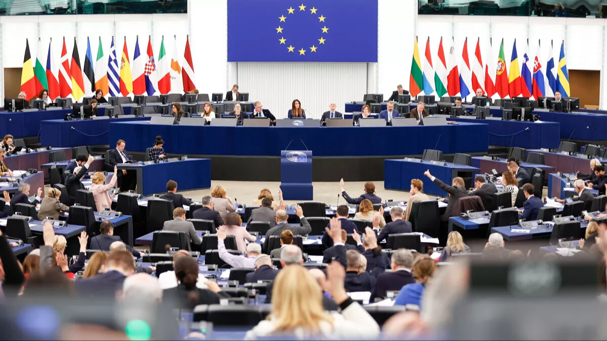 Schengen vize reddine karşı AP’den ‘kapasite artırma’ adımı: Vize muafiyeti mümkün mü? Schengen vize reddine karşı AP’den ‘kapasite artırma’ adımı: Vize muafiyeti mümkün mü? - 1. Resim