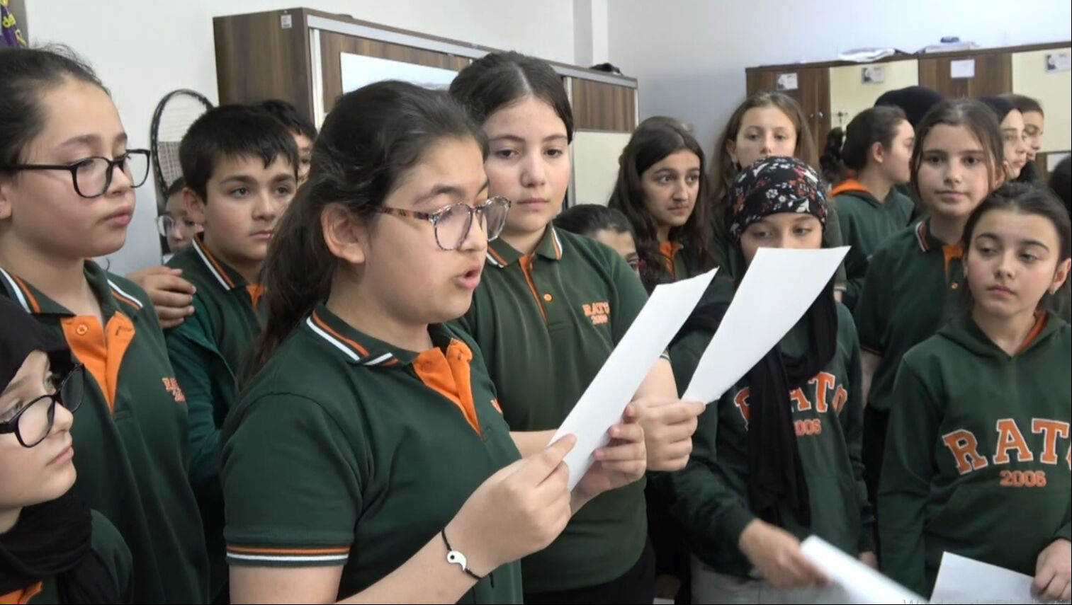 Aralarında gönül köprüsü kuruldu! Kahraman Mehmetçiklerden küçük kalplere yürek ısıtan cevap Aralarında gönül köprüsü kuruldu! Kahraman Mehmetçiklerden küçük kalplere yürek ısıtan cevap - 1. Resim