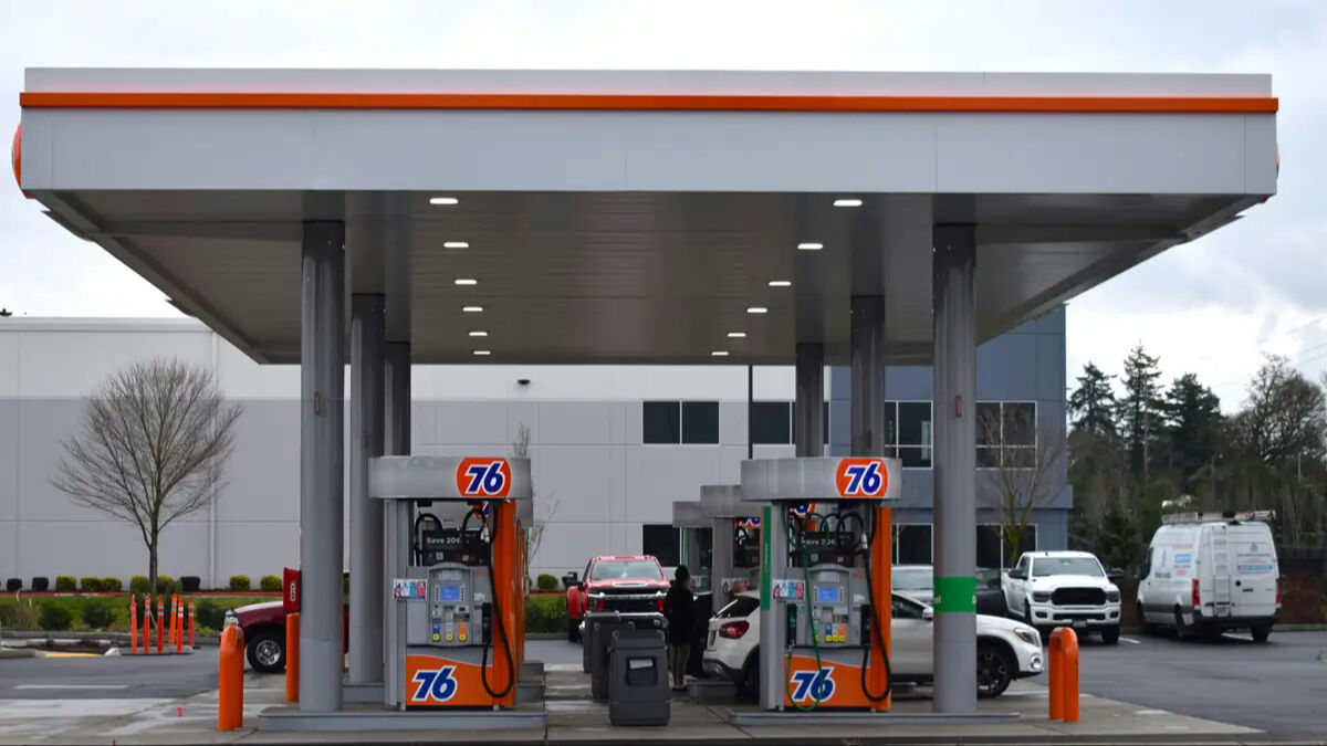Benzine indirim var mı? Motorine indirim sonrası akaryakıt fiyatları gündeme geldi Benzine indirim var mı? Motorine indirim sonrası akaryakıt fiyatları gündeme geldi - 1. Resim