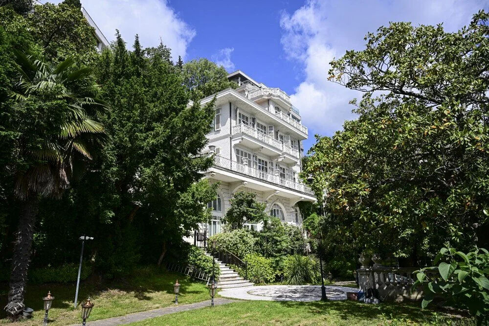 FETÖ firarisinin  Beyaz Köşkü elde kaldı: Dev satışta beklenmedik gelişme! - 2. Resim