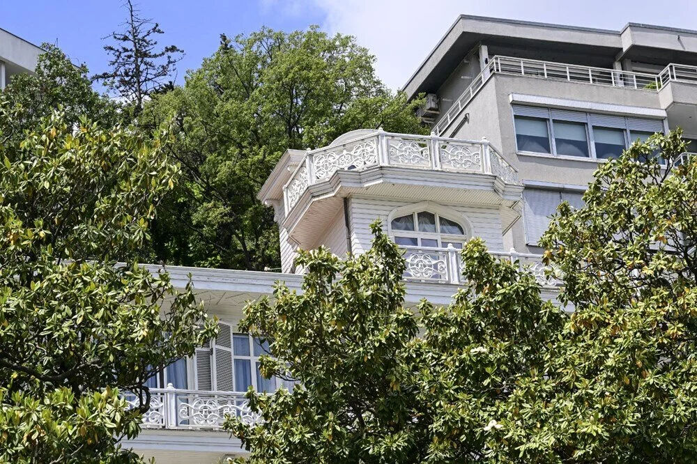 FETÖ firarisinin  Beyaz Köşkü elde kaldı: Dev satışta beklenmedik gelişme! - 4. Resim